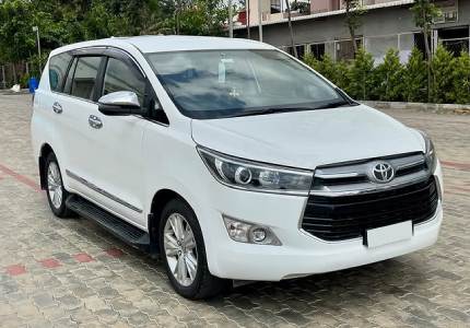 Innova Crysta